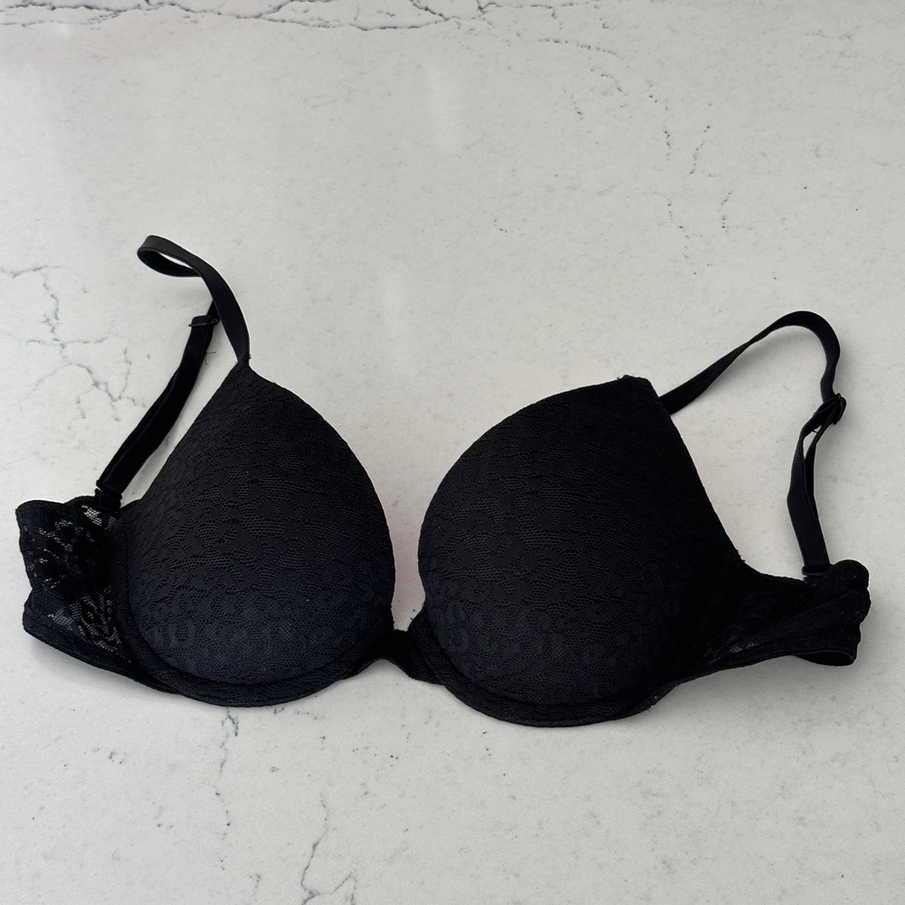 Victoria’s Secret Pink Wear Everywhere Push-Up Bra